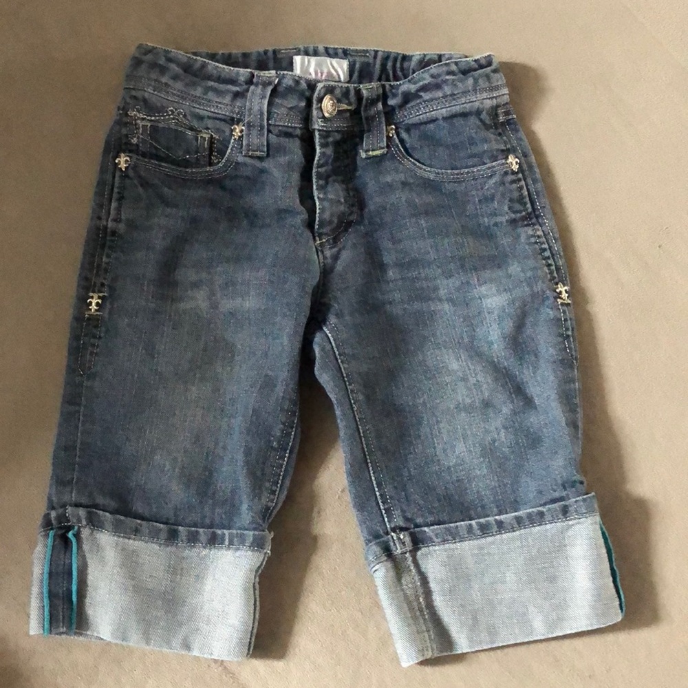 Xhilaration Shorts Girls Size 10 Denim‎ Blue Cuffed Bermuda Adjustable Waist